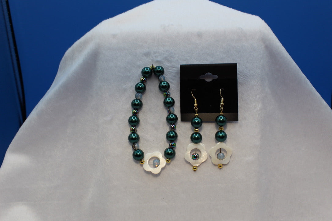 Earrings w/ Matching Bracelet - Green - Touched By Christ