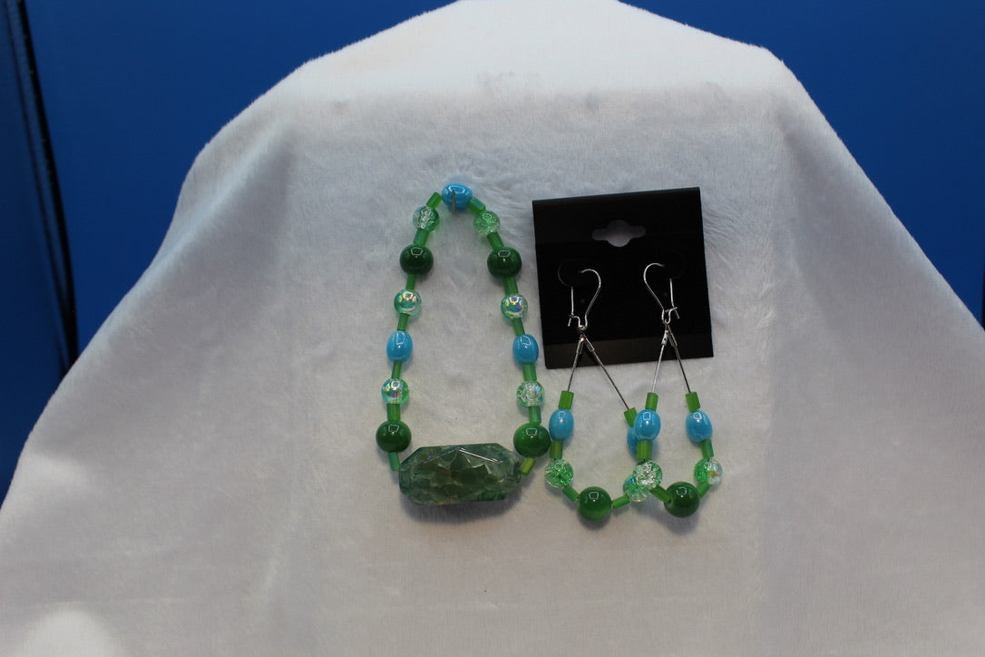 Earrings w/ Matching Bracelet - Green - Touched By Christ