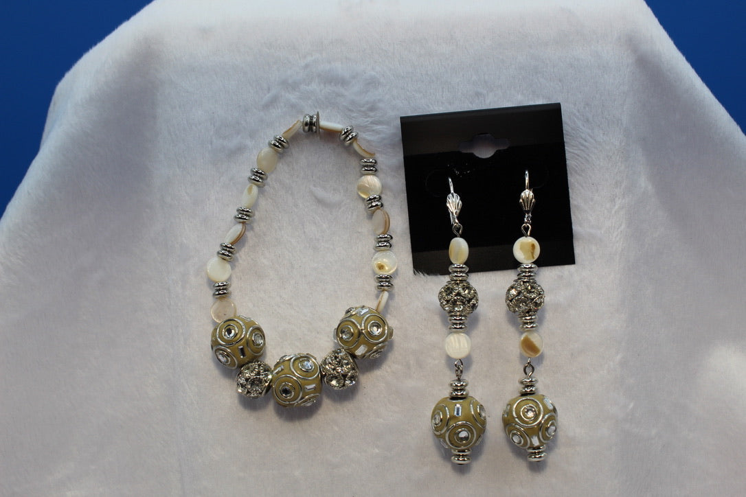 Earrings w/ Matching Bracelet - Brown - Touched By Christ