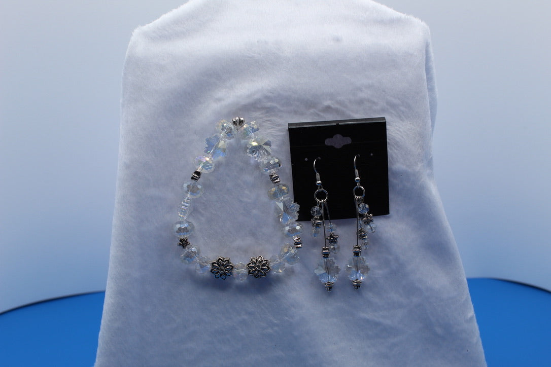 Earrings w/ Matching Bracelet - Clear