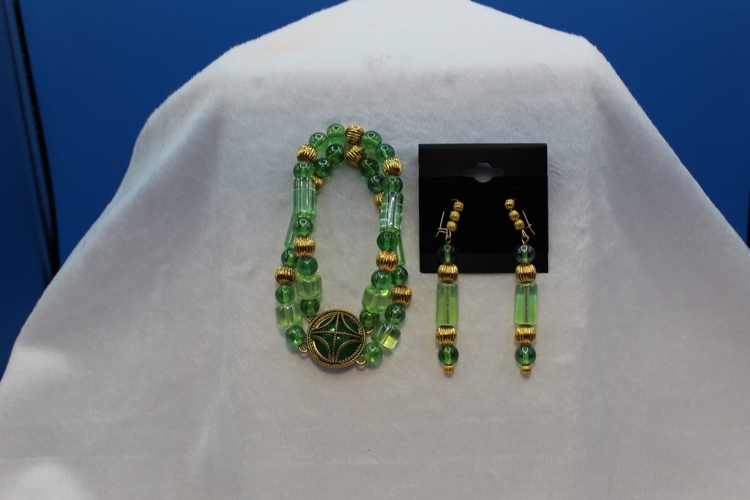 Earrings w/ Matching Bracelet - Green