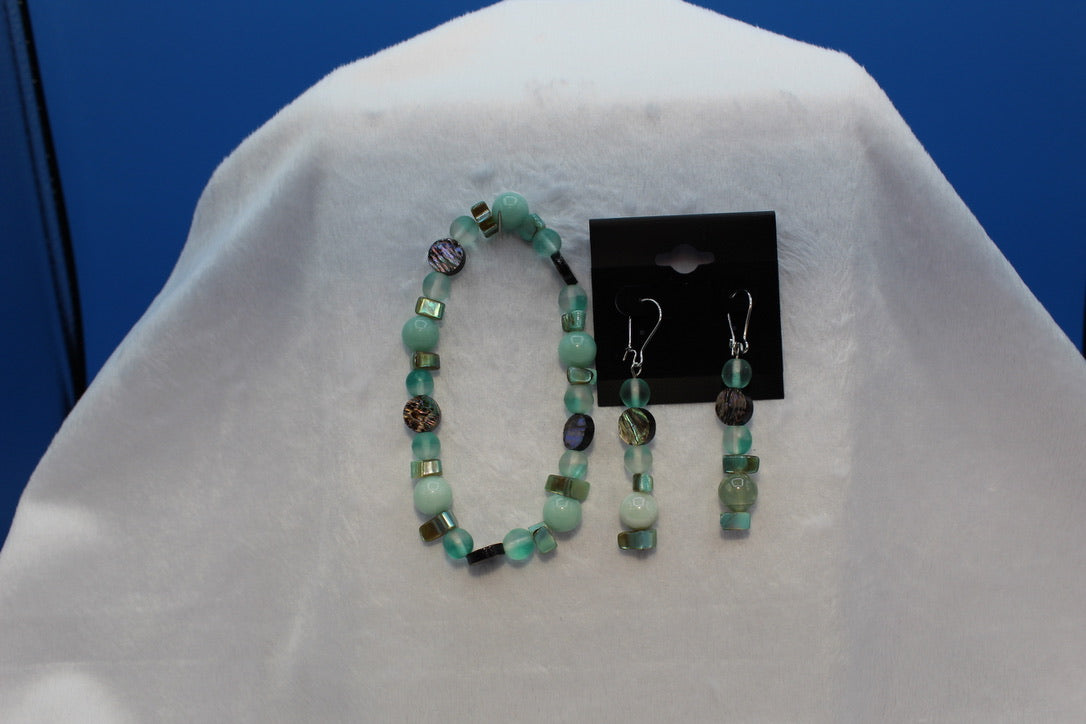 Earrings w/ Matching Bracelet - Green