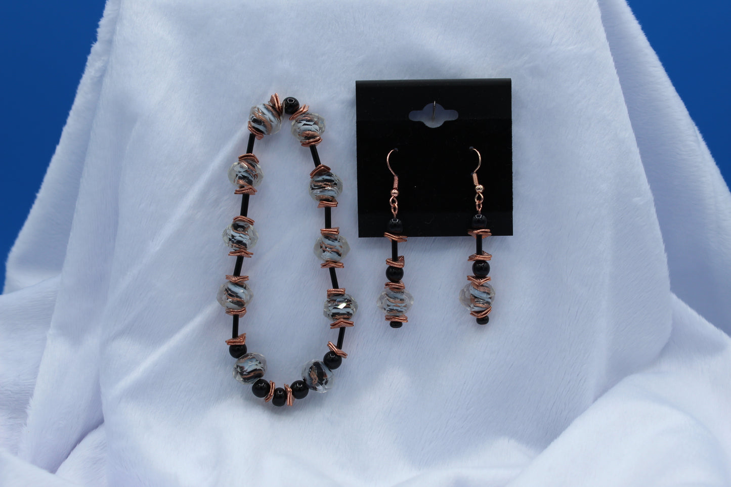 Earrings w/ Matching Bracelet - Black