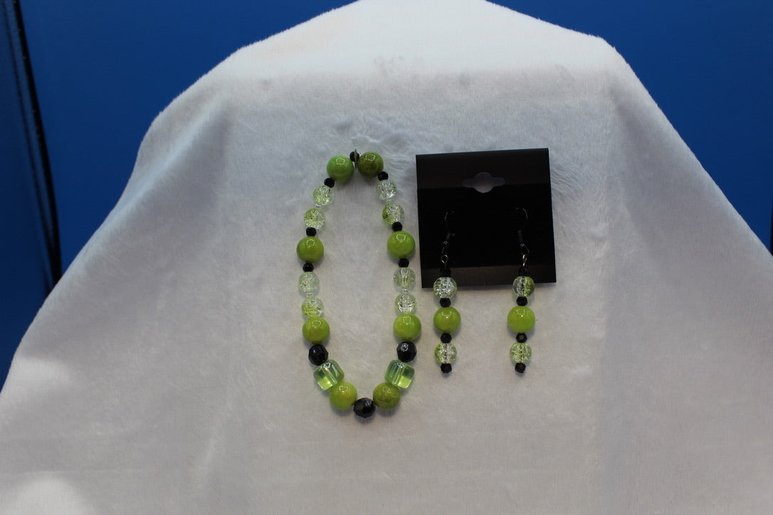 Earrings w/ Matching Bracelet - Green