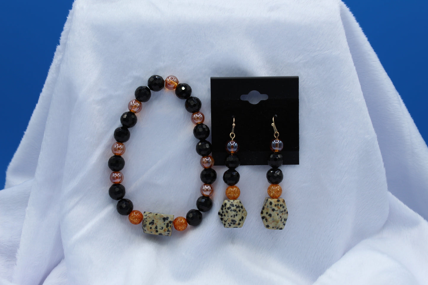 Earrings w/ Matching Bracelet - Black