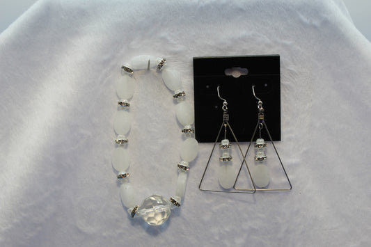 Earrings w/ Matching Bracelet - White (D2)