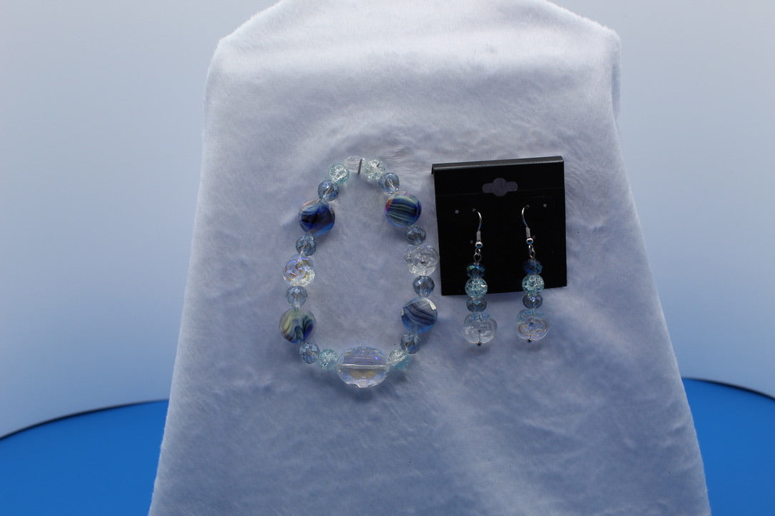 Earrings w/ Matching Bracelet - Clear