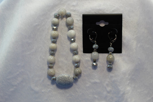 Earrings w/ Matching Bracelet - Gray