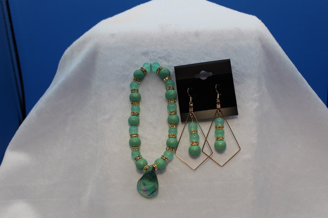 Earrings w/ Matching Bracelet - Green