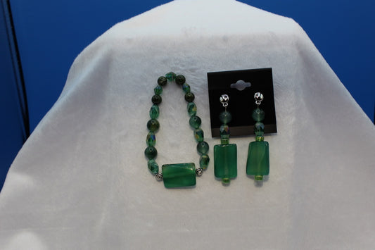 Earrings w/ Matching Bracelet - Green