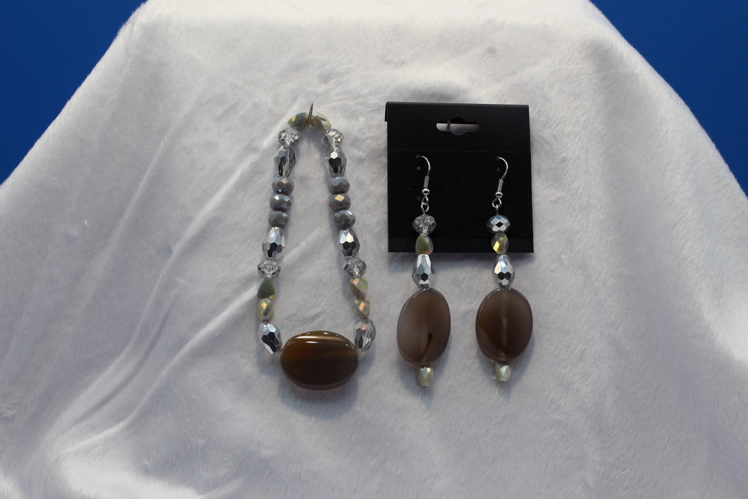 Earrings w/ Matching Bracelet - Brown