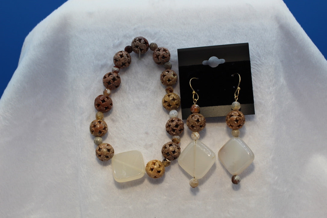 Earrings w/ Matching Bracelet - Brown