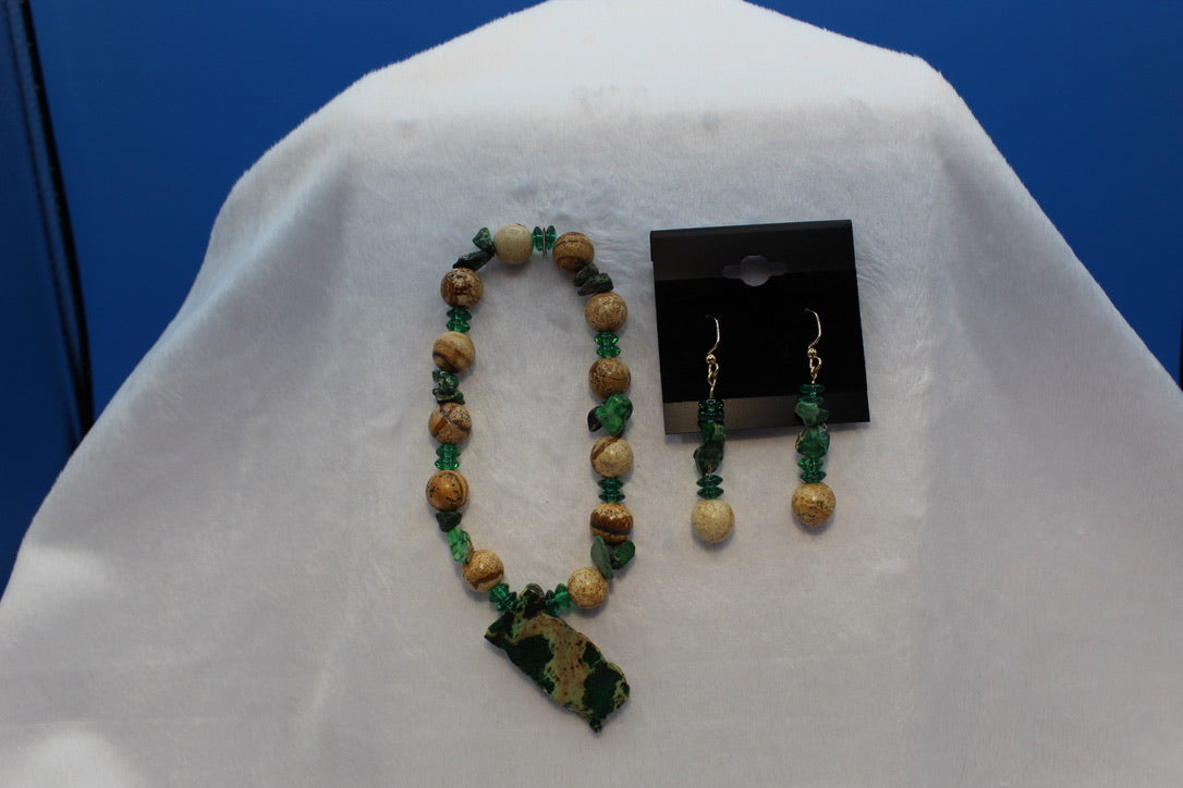 Earrings w/ Matching Bracelet - Green