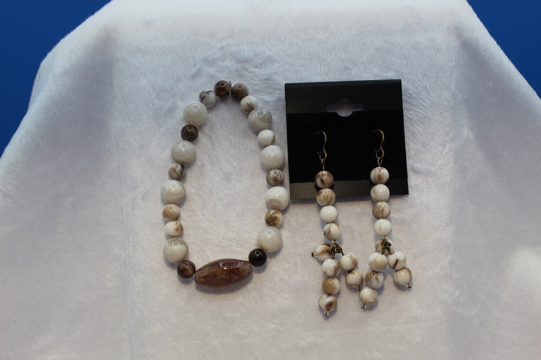 Earrings w/ Matching Bracelet - Brown