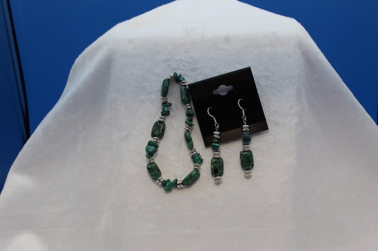 Earrings w/ Matching Bracelet - Green