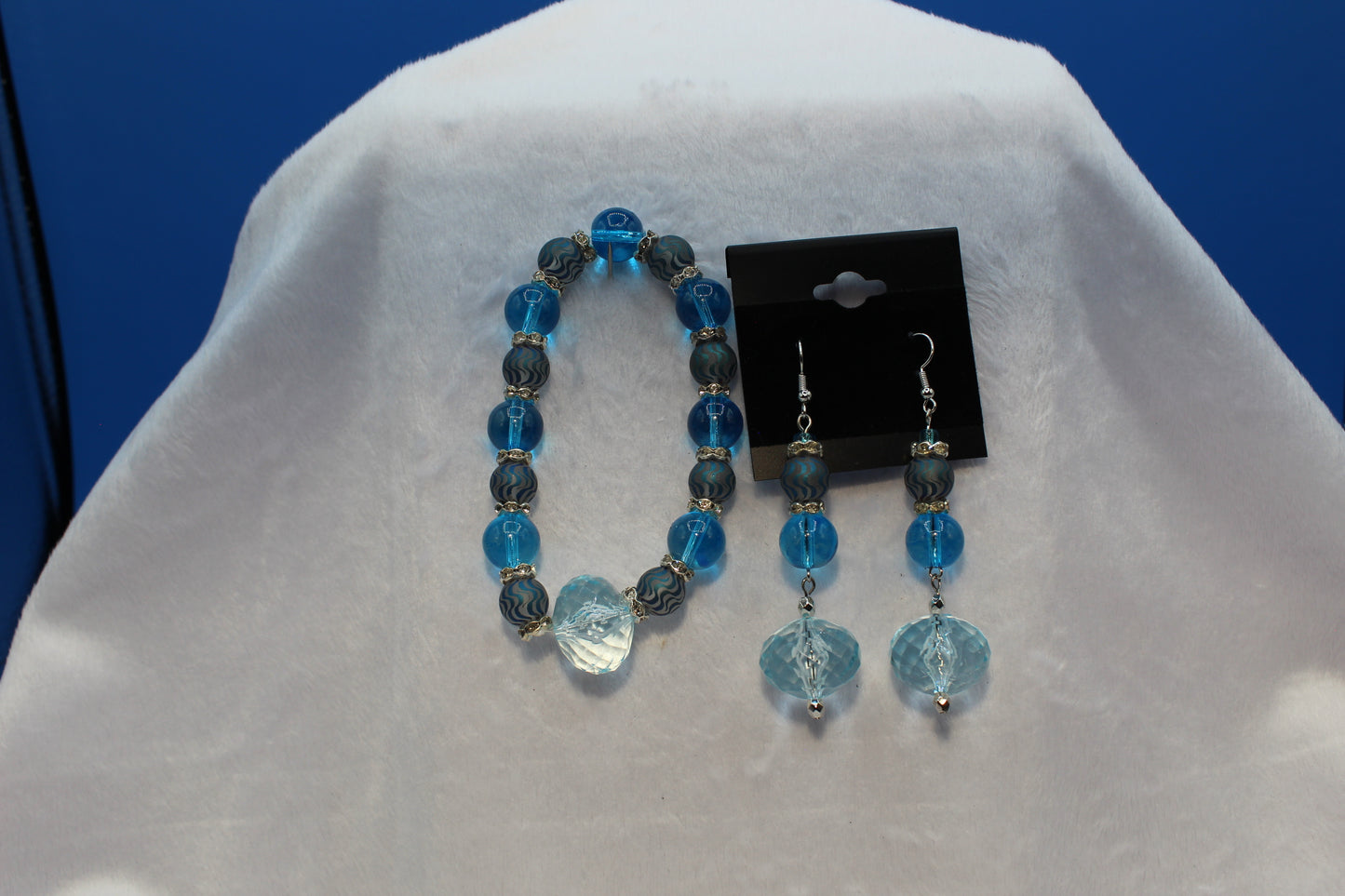 Earrings w/ Matching Bracelet - Aqua