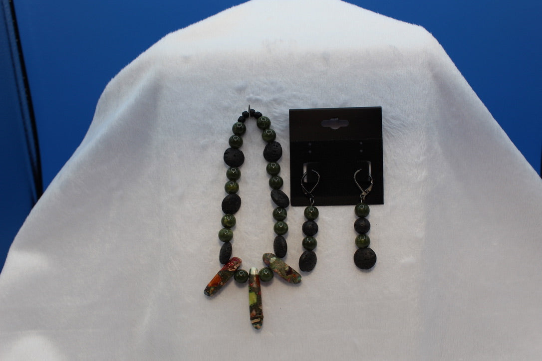 Earrings w/ Matching Bracelet - Green