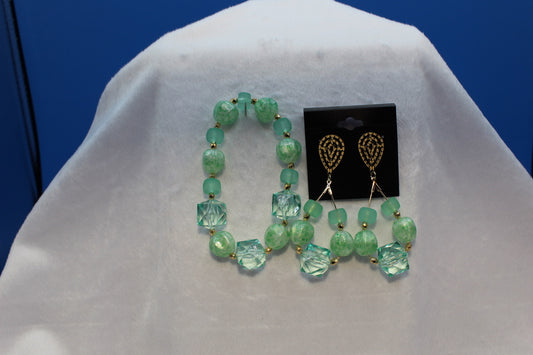 Earrings w/ Matching Bracelet - Green