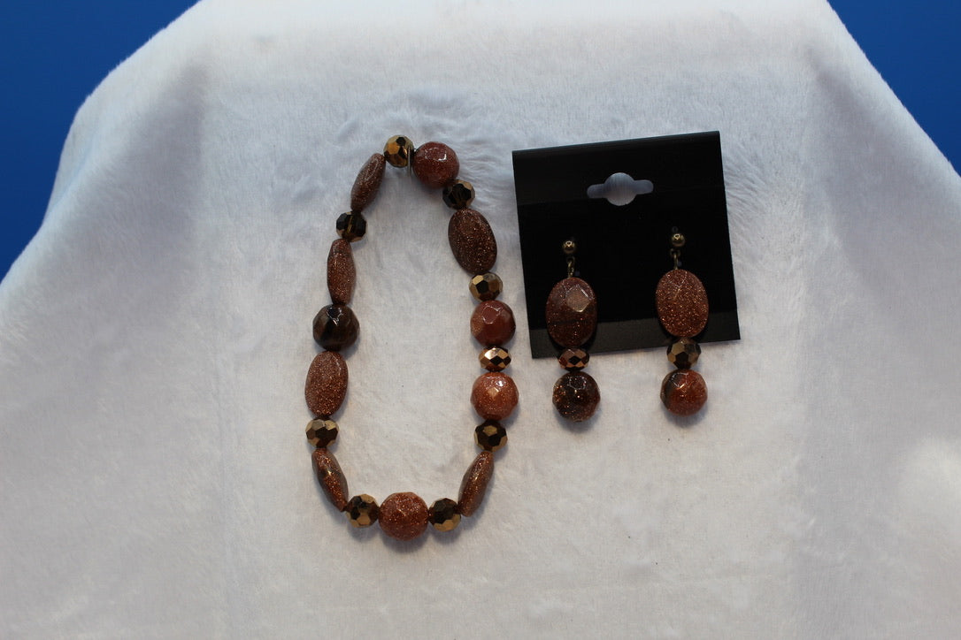 Earrings w/ Matching Bracelet - Brown