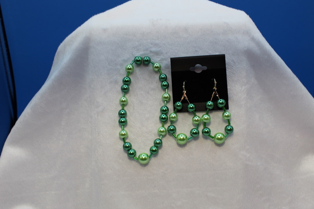 Earrings w/ Matching Bracelet - Green