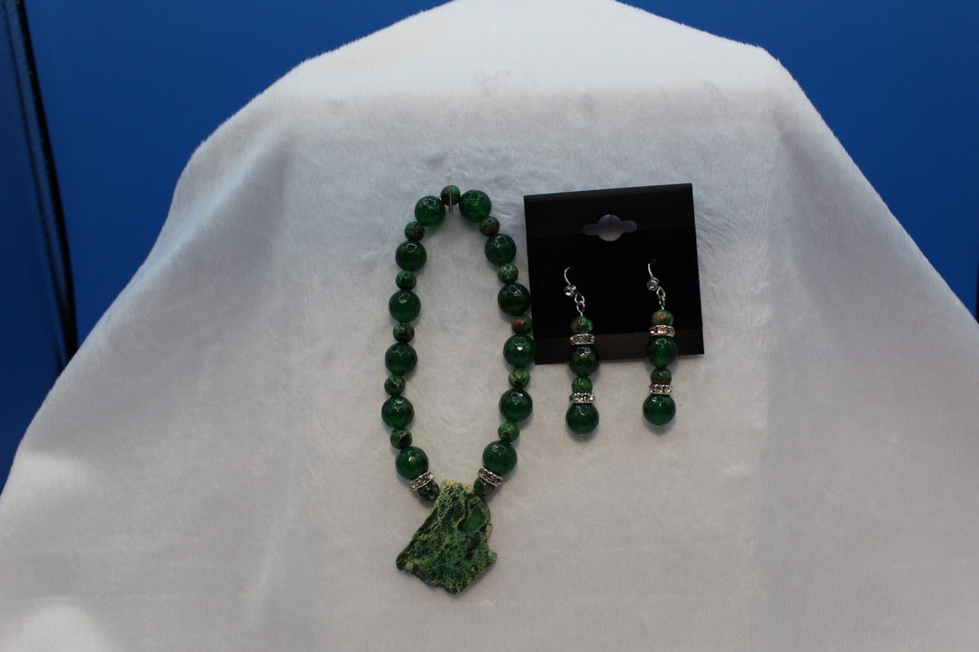 Earrings w/ Matching Bracelet - Green