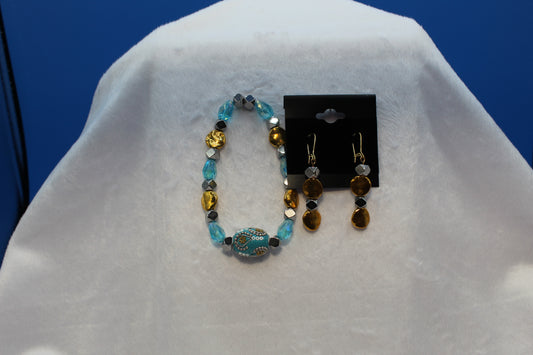 Earrings w/ Matching Bracelet - Aqua