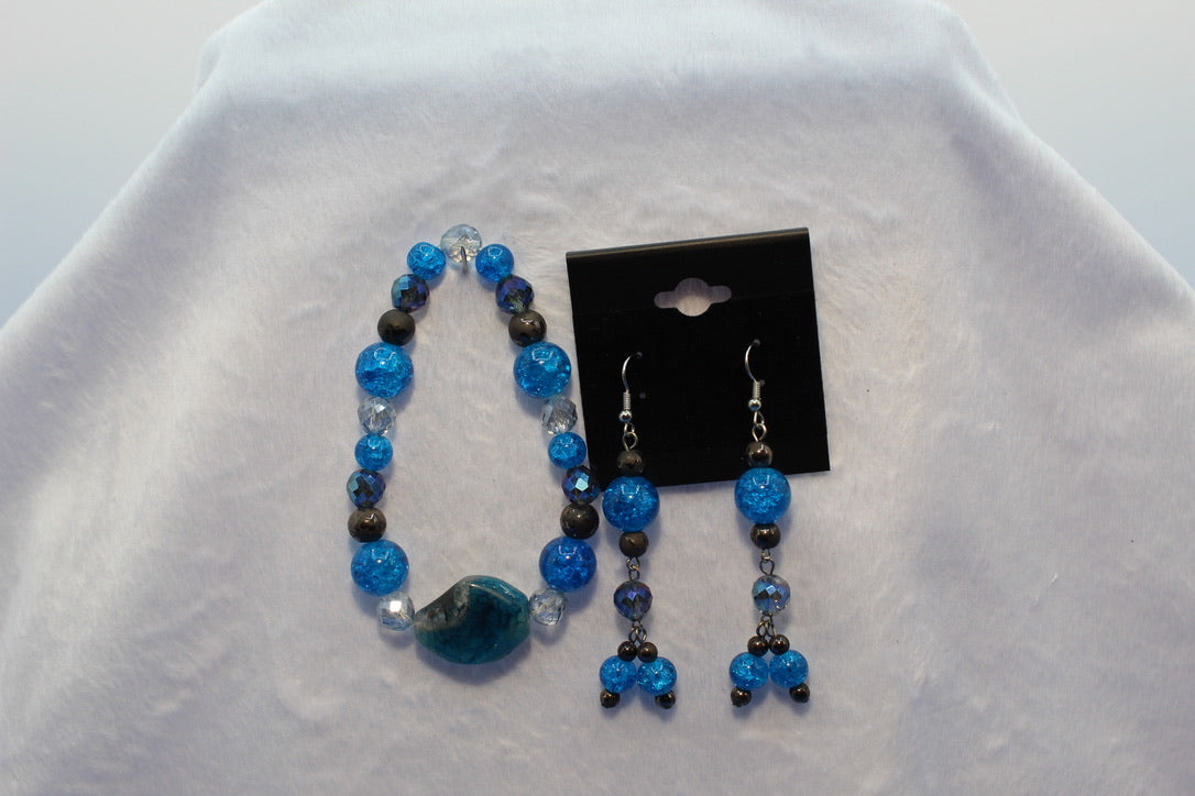 Earrings w/ Matching Bracelet - Blue