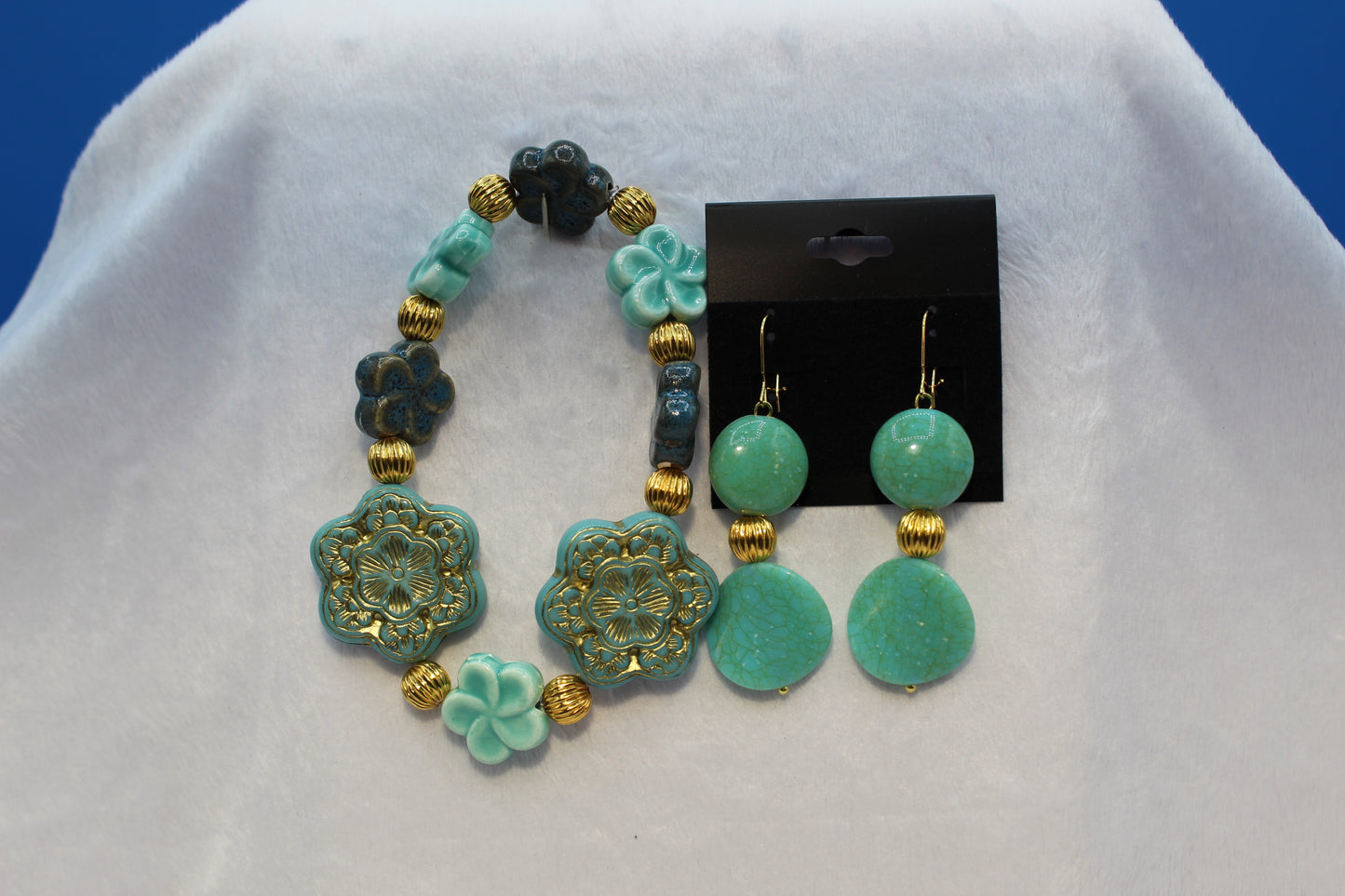 Earrings w/ Matching Bracelet - Aqua