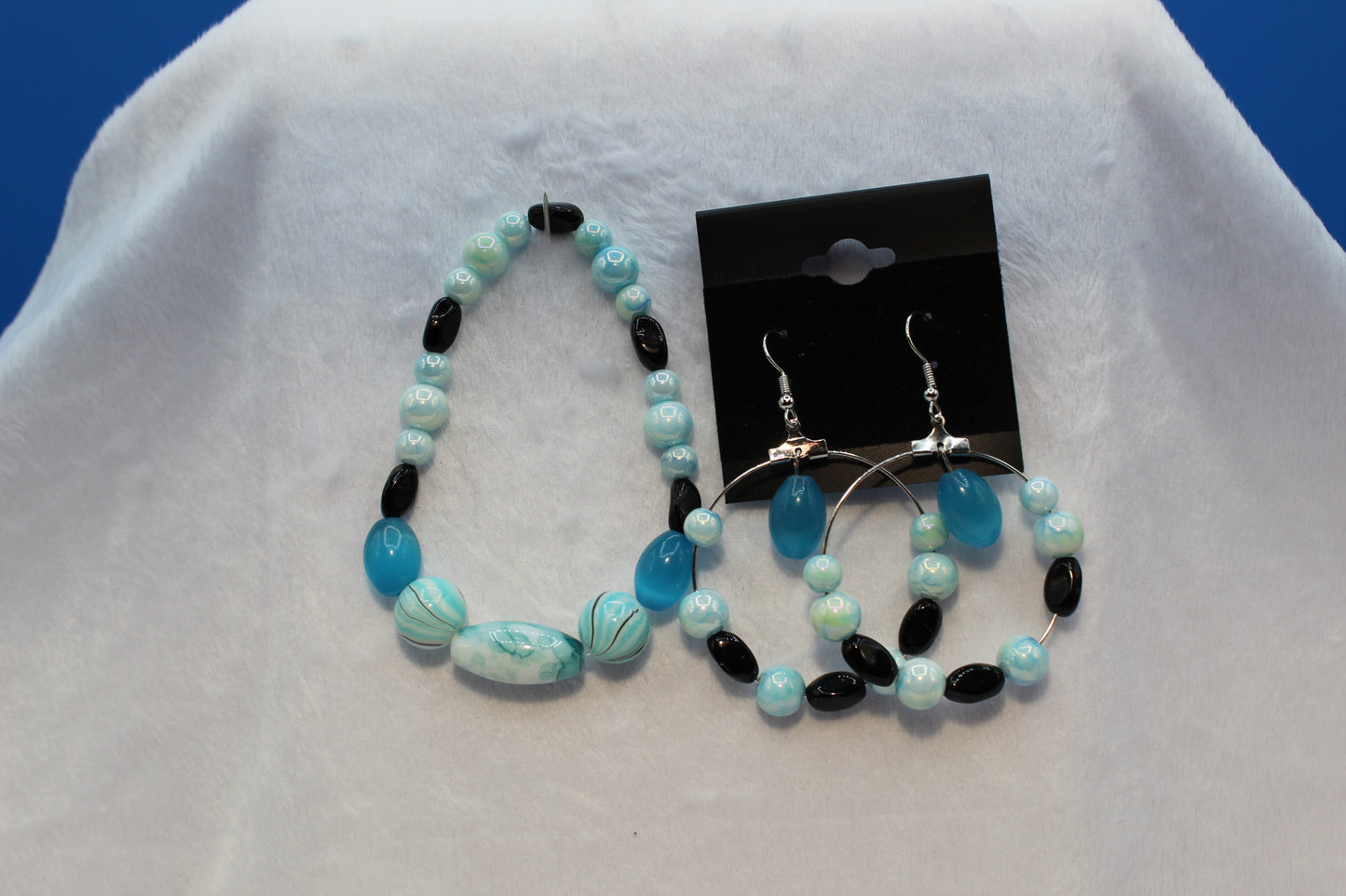 Earrings w/ Matching Bracelet - Aqua