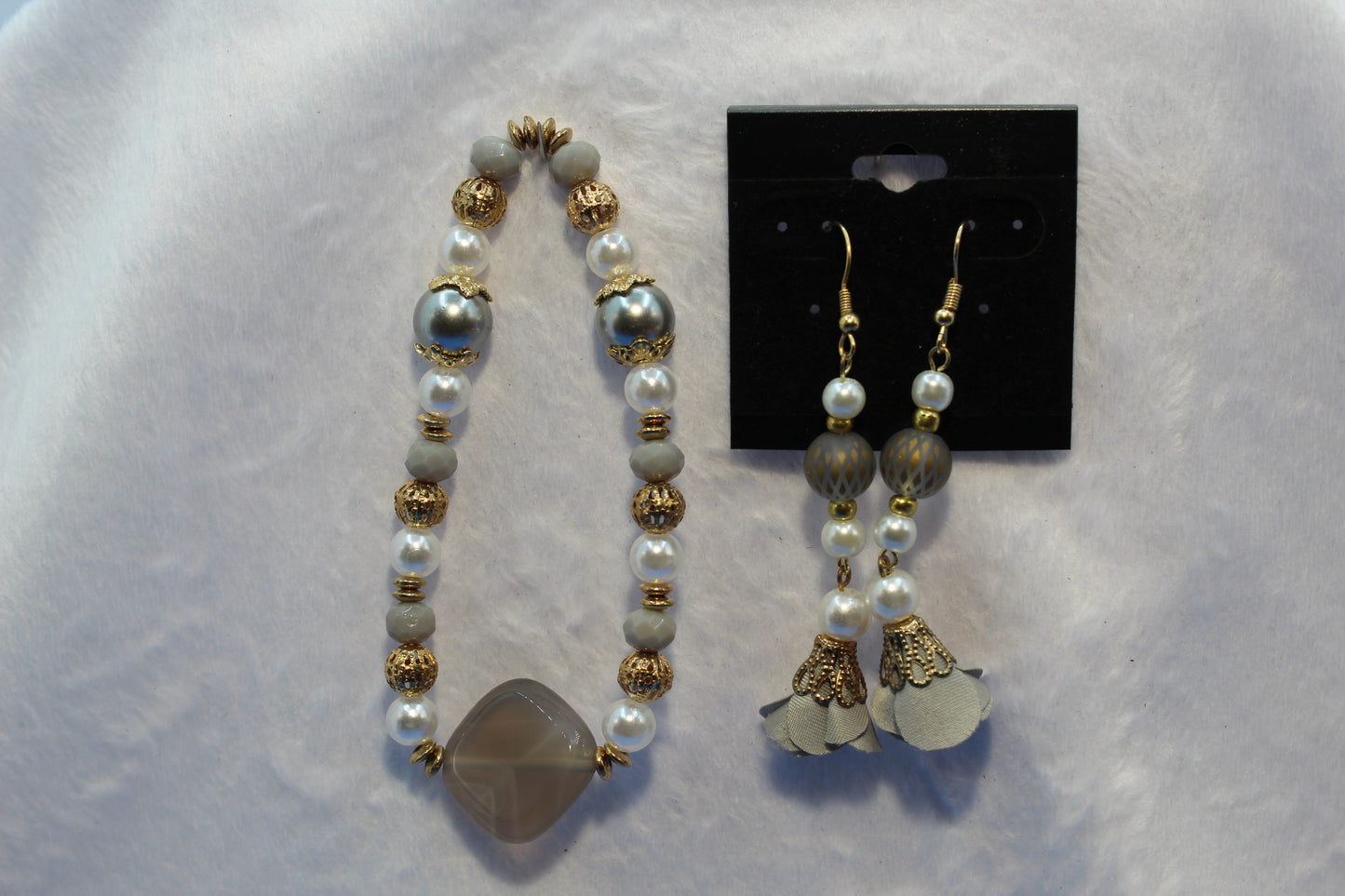 Earrings w/ Matching Bracelet - Gray