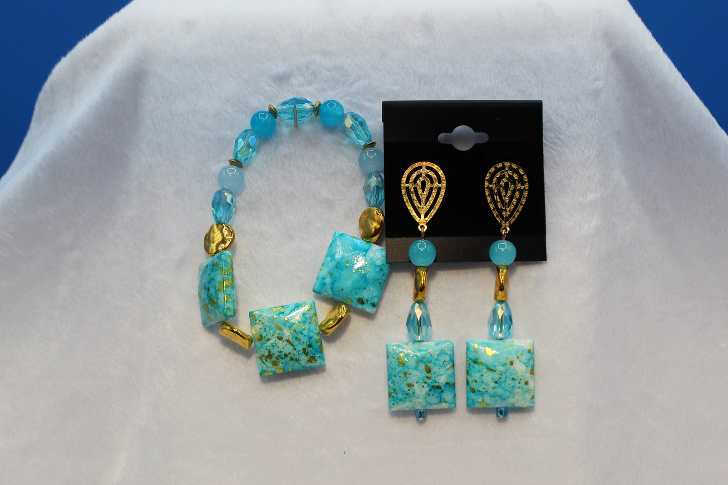 Earrings w/ Matching Bracelet - Aqua