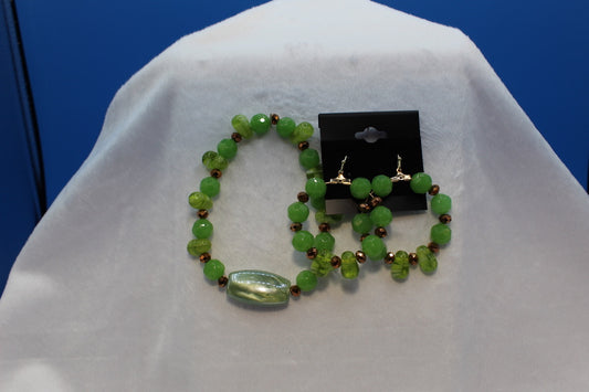 Earrings w/ Matching Bracelet - Green