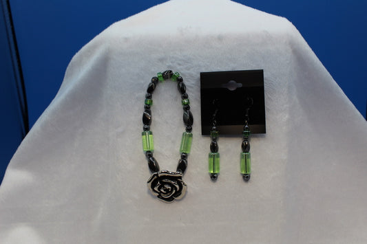 Earrings w/ Matching Bracelet - Green